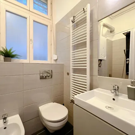 Happy Hours-family Affair-budapest Iconic Postcode Apartment Budapest